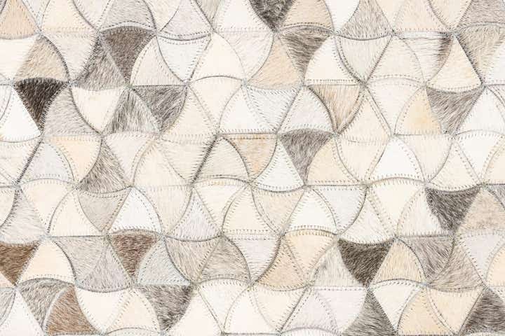 4' 10 x 7' 10 Cowhide Leather Rug