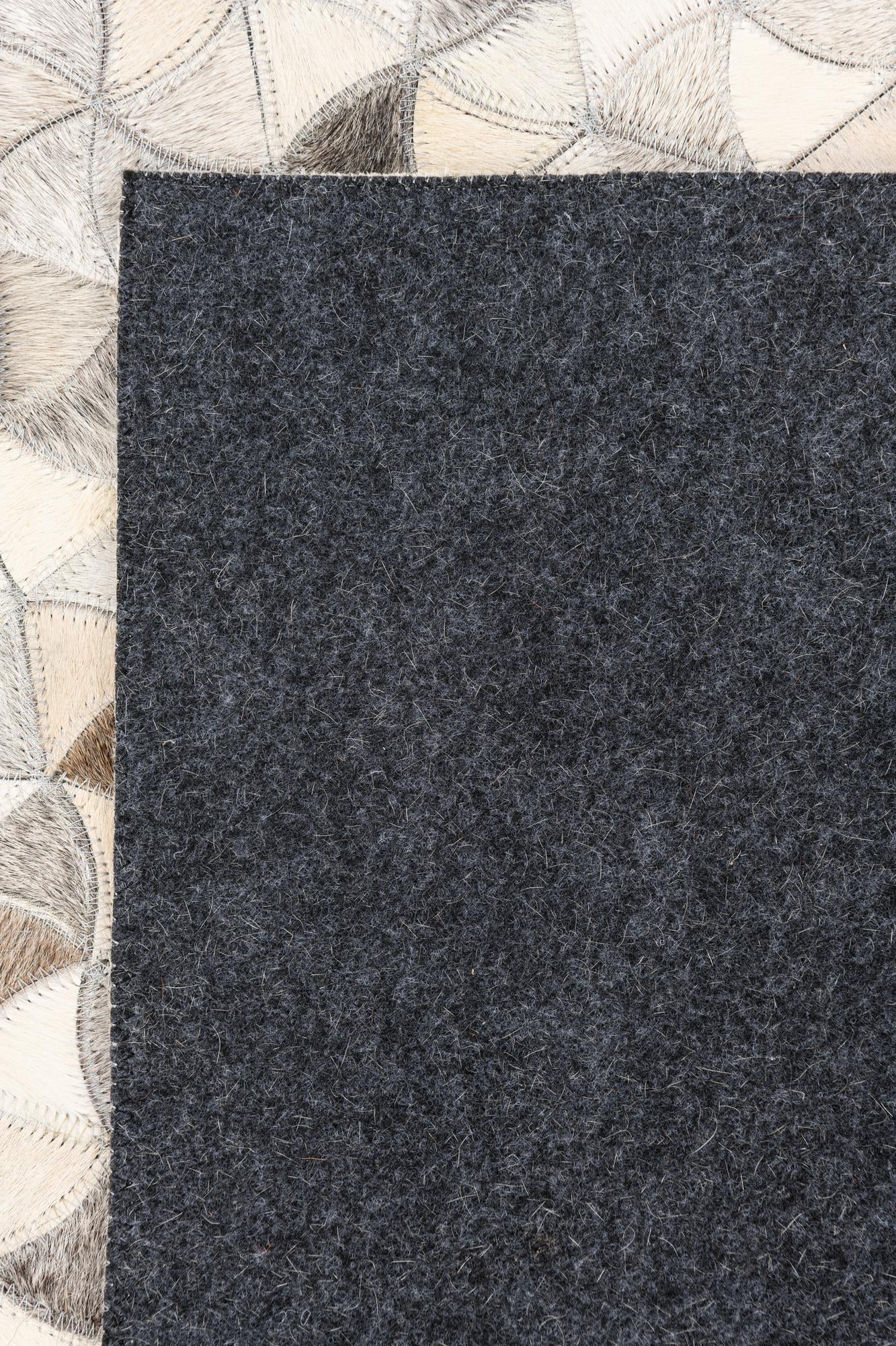 4' 10 x 7' 10 Cowhide Leather Rug