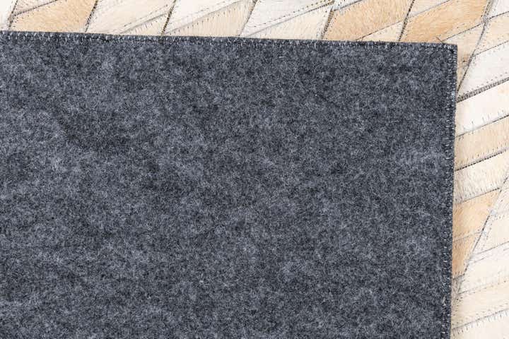 5' x 8' Cowhide Leather Rug