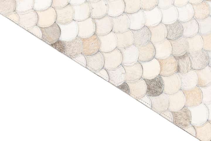 5' 1 x 8' Cowhide Leather Rug