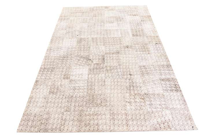 5' 3 x 7' 6 Cowhide Leather Rug