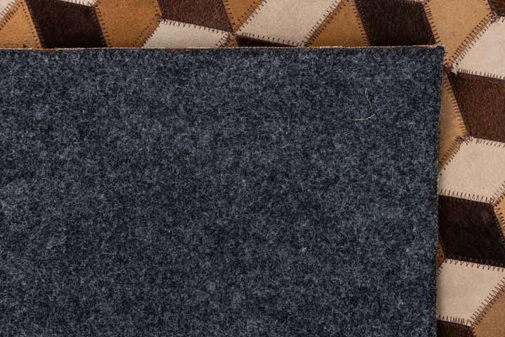5' 1 x 8' Cowhide Leather Rug