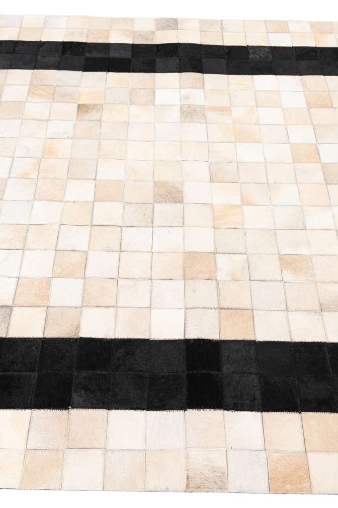 5' x 8' Cowhide Leather Rug