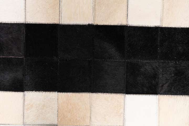 5' x 8' Cowhide Leather Rug