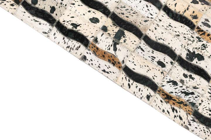 5' x 8' Cowhide Leather Rug