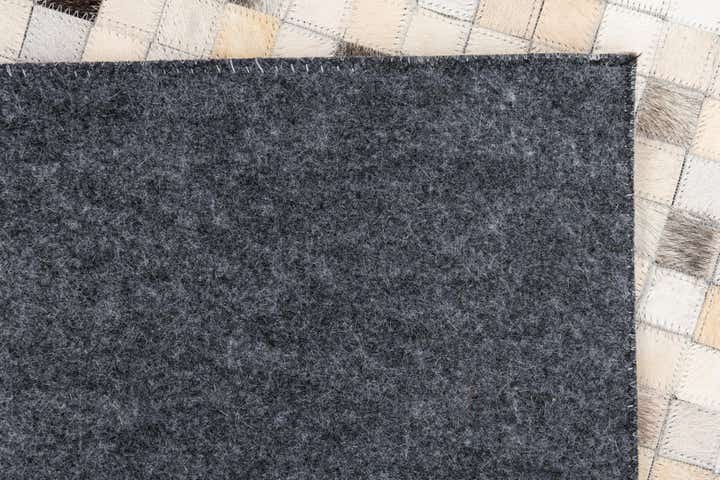 5' 1 x 8' Cowhide Leather Rug