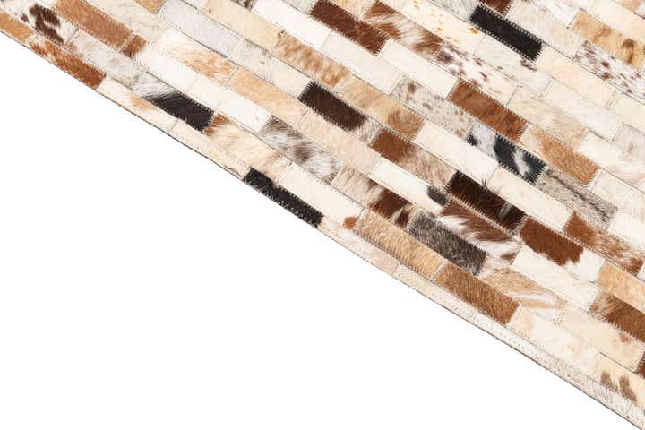 5' 2 x 8' Cowhide Leather Rug