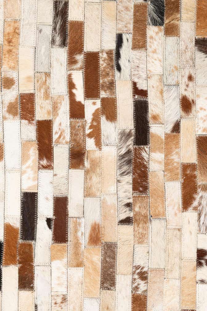 5' 2 x 8' Cowhide Leather Rug
