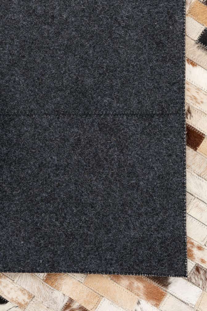 5' 2 x 8' Cowhide Leather Rug