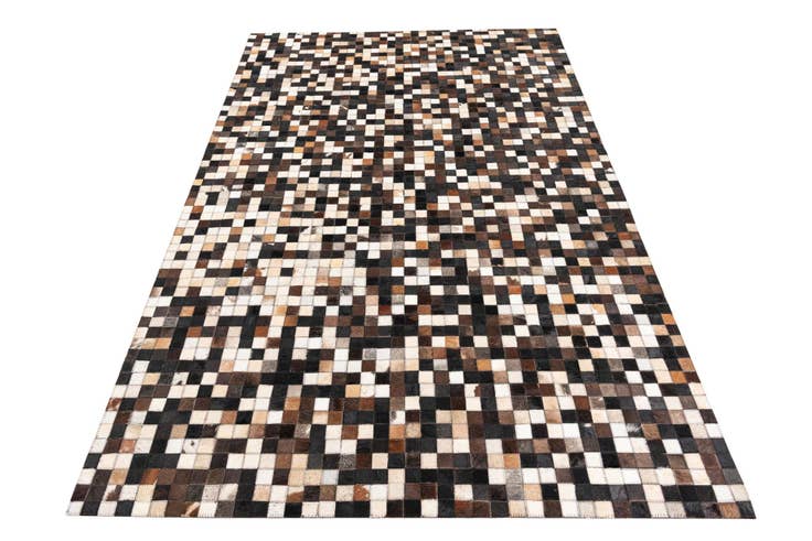 Detail image of 5' x 7' 10 Cowhide Leather Rug