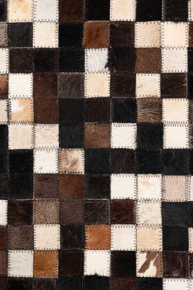 5' x 7' 10 Cowhide Leather Rug