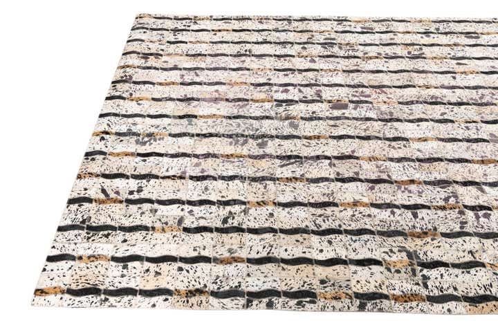 5' x 8' Cowhide Leather Rug