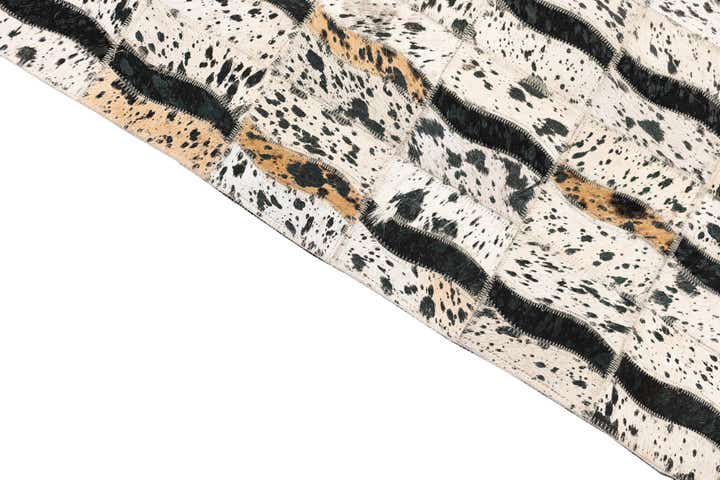 5' x 8' Cowhide Leather Rug
