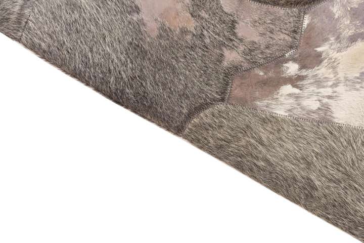 5' 3 x 7' 5 Cowhide Leather Rug