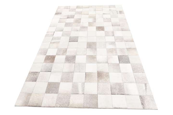 5' x 8' Cowhide Leather Rug