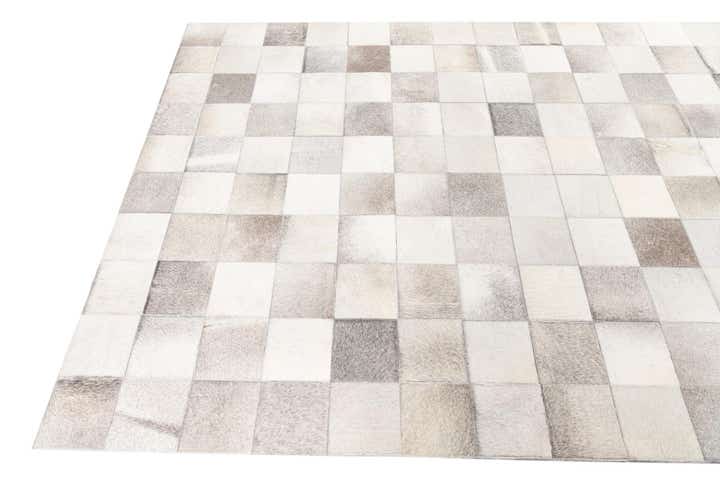 5' x 8' Cowhide Leather Rug
