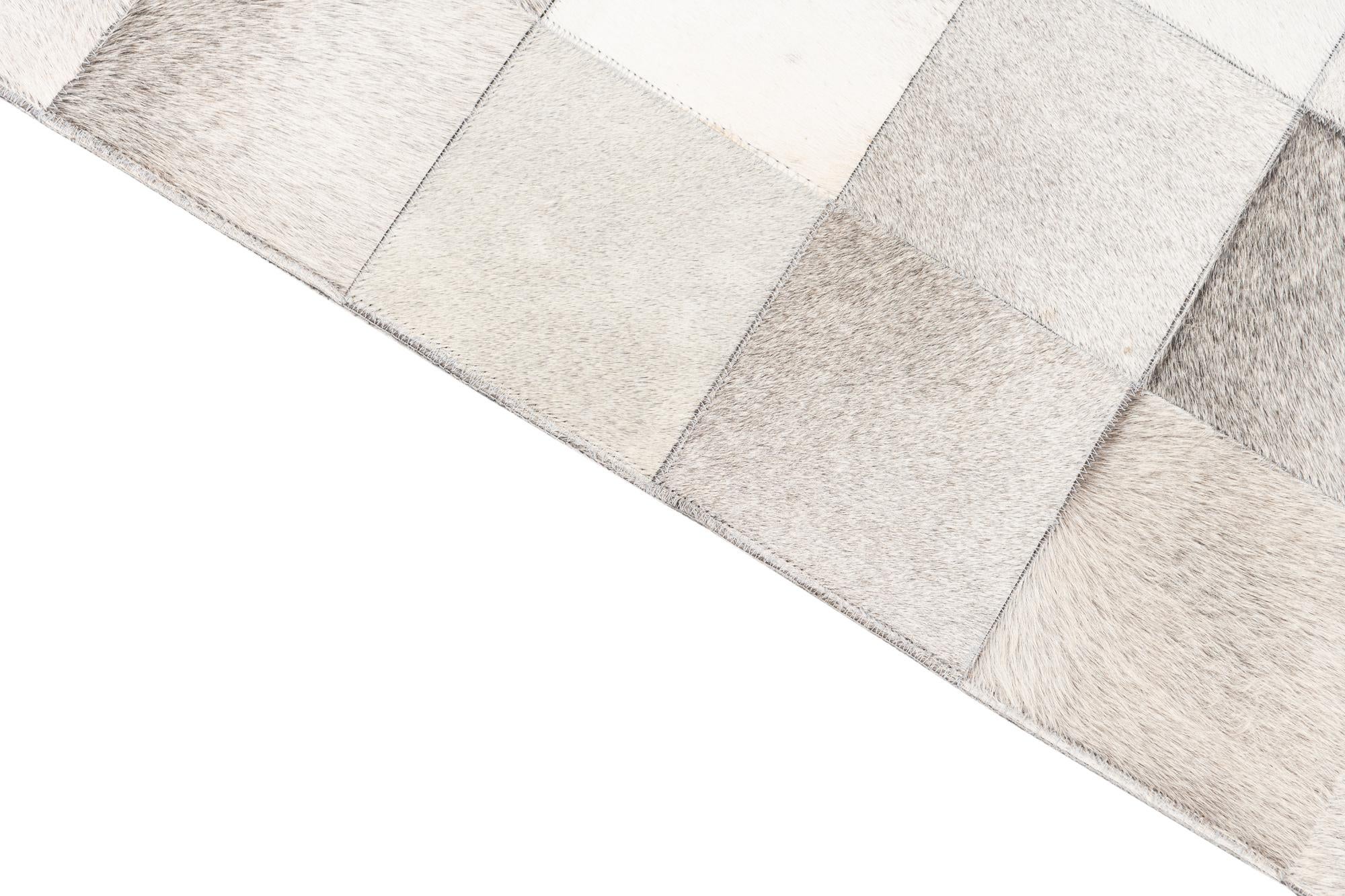 5' x 8' Cowhide Leather Rug