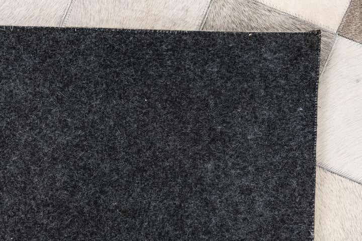 5' x 8' Cowhide Leather Rug