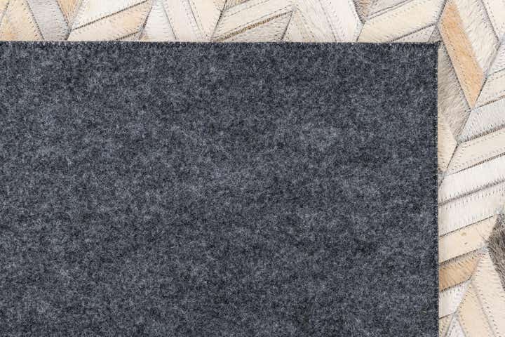 5' x 8' Cowhide Leather Rug