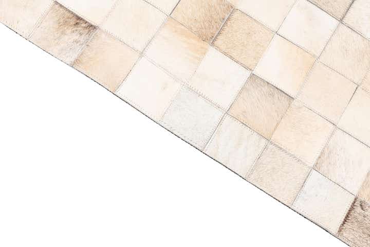 5' x 8' Cowhide Leather Rug