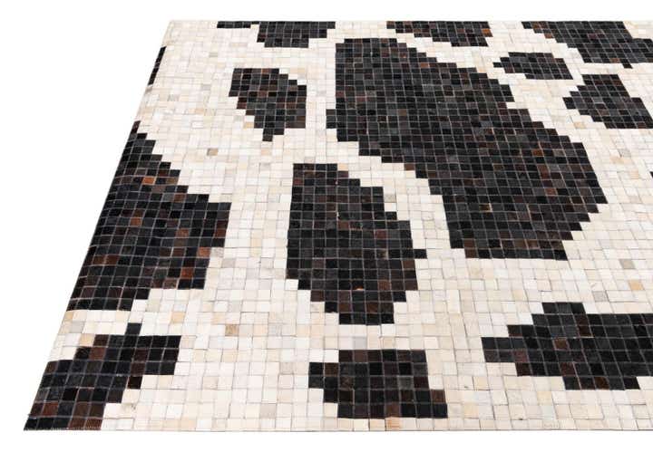 5' 2 x 8' Cowhide Leather Rug