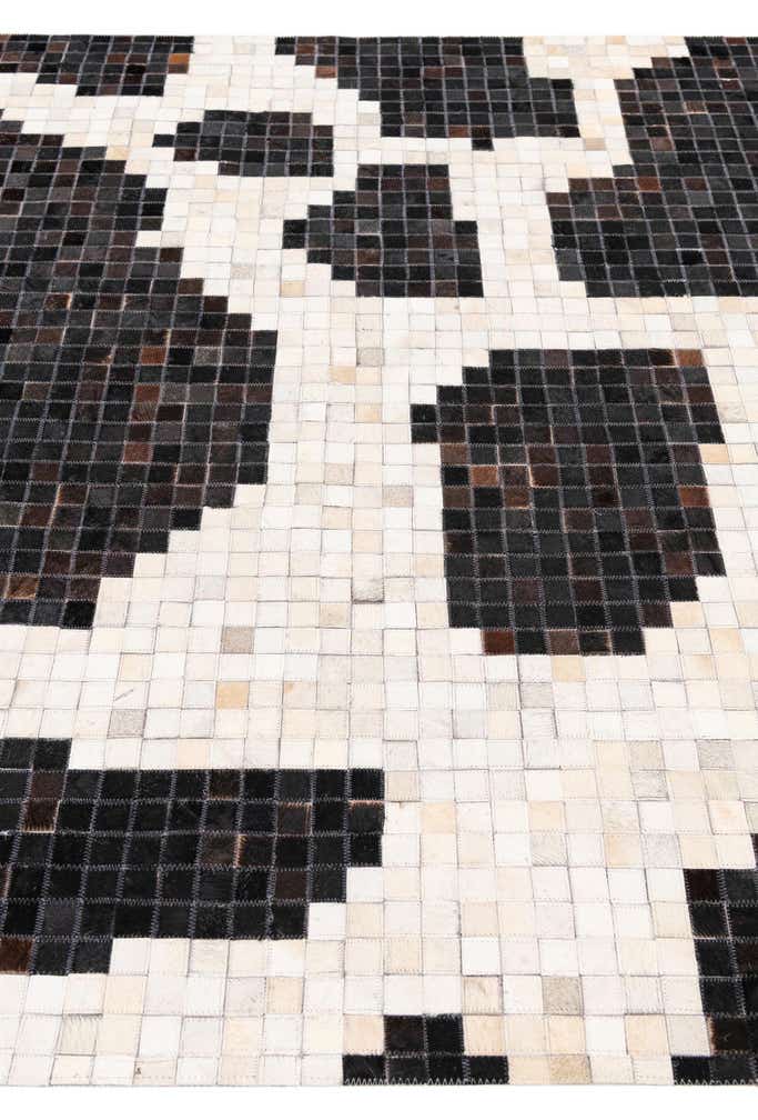 5' 2 x 8' Cowhide Leather Rug