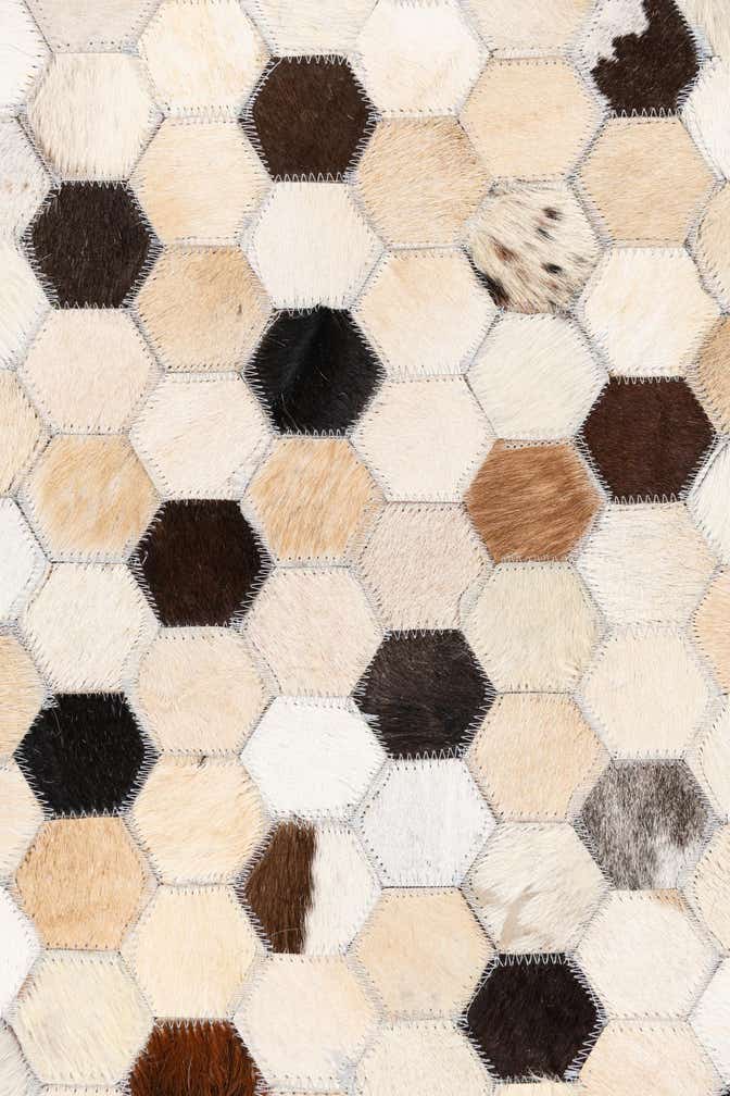 5' 1 x 8' Cowhide Leather Rug