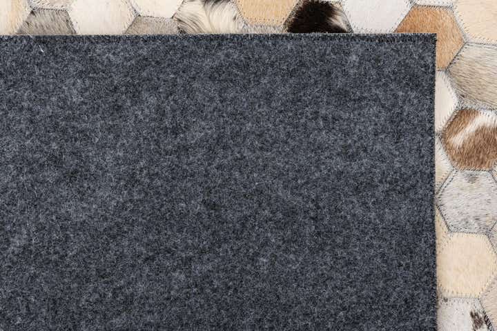 5' 1 x 8' Cowhide Leather Rug