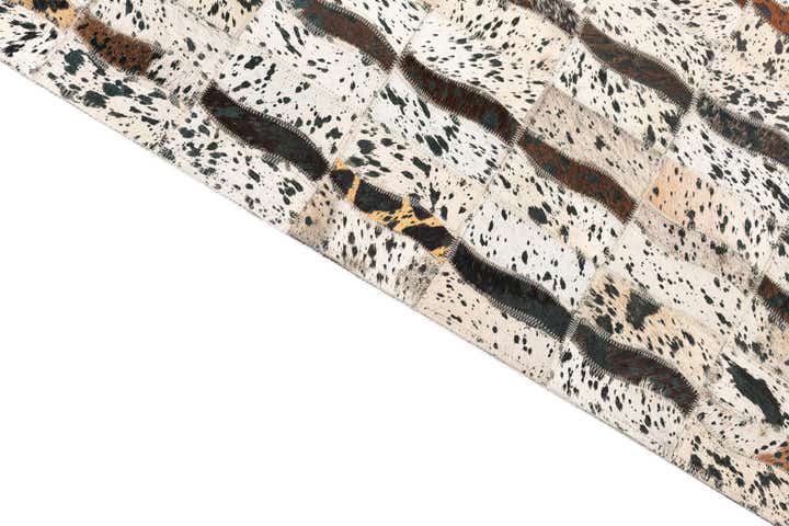 5' x 8' 1 Cowhide Leather Rug