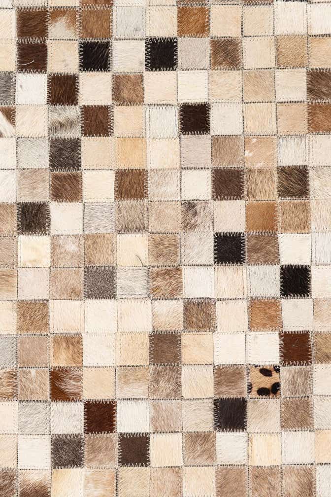 5' 1 x 8' Cowhide Leather Rug