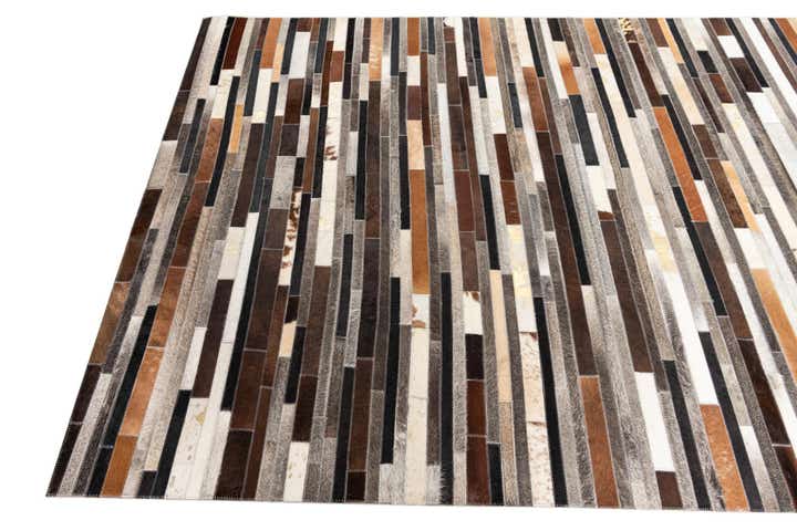 5' x 7' 9 Cowhide Leather Rug