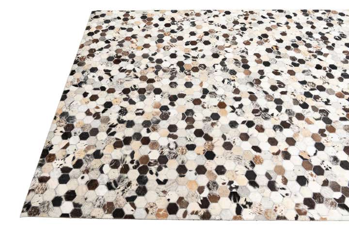 5' x 8' Cowhide Leather Rug