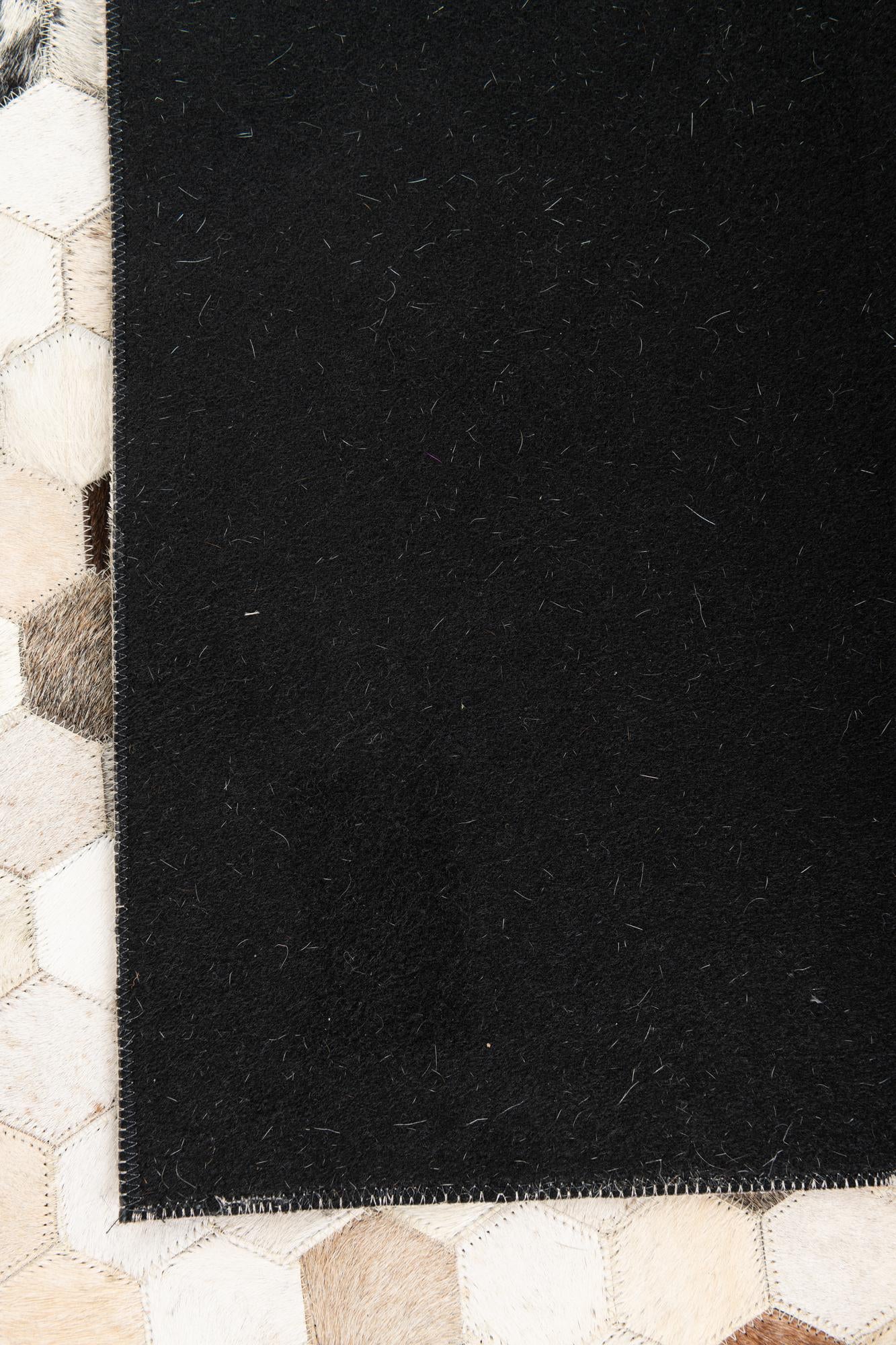 5' x 7' 10 Cowhide Leather Rug
