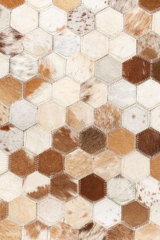 5' 2 x 8' Cowhide Leather Rug