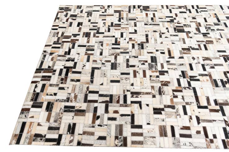 Detail image of 5' x 7' 10 Cowhide Leather Rug