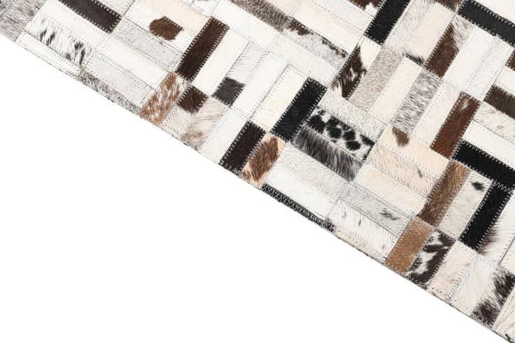 Detail image of 5' x 7' 10 Cowhide Leather Rug