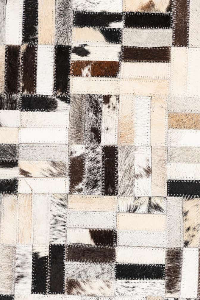 5' x 7' 10 Cowhide Leather Rug