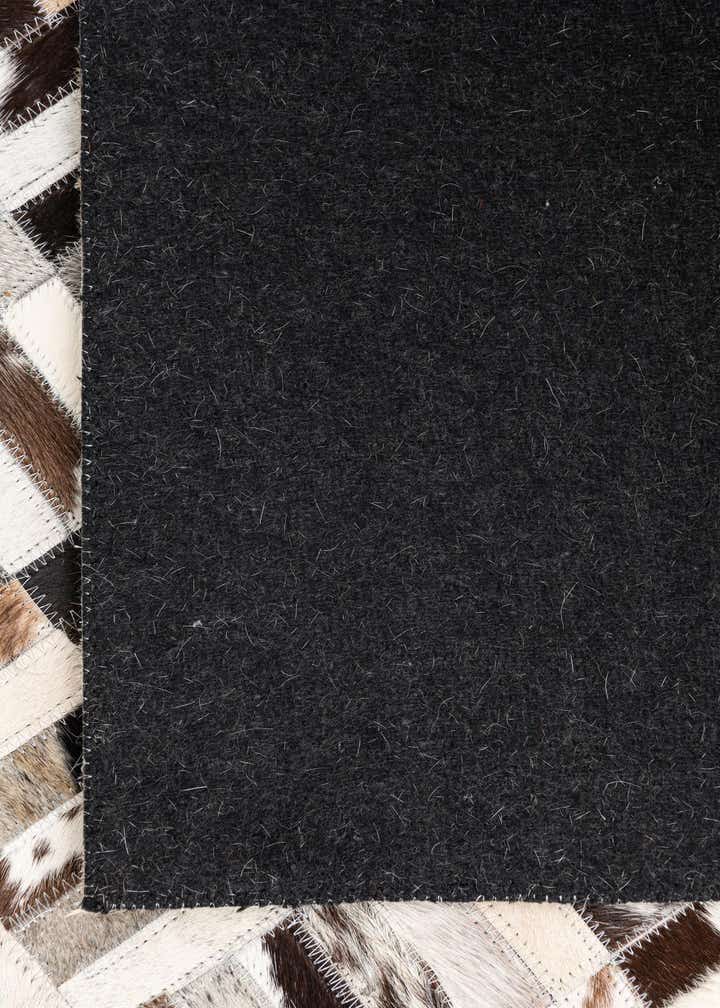 5' x 7' 10 Cowhide Leather Rug