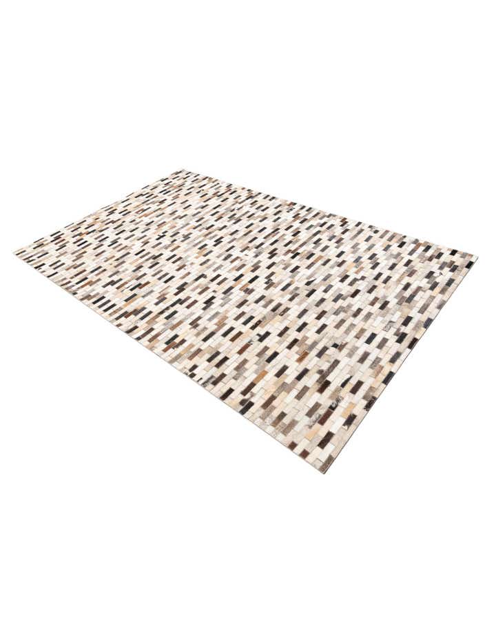 5' x 7' 9 Cowhide Leather Rug