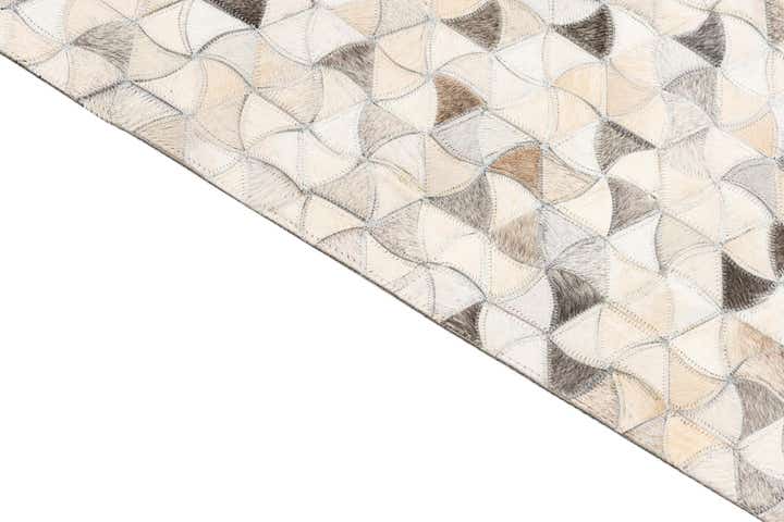 8' x 10' Cowhide Leather Rug