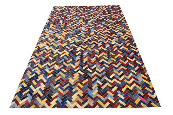 Detail image of 5' x 8' Cowhide Rug
