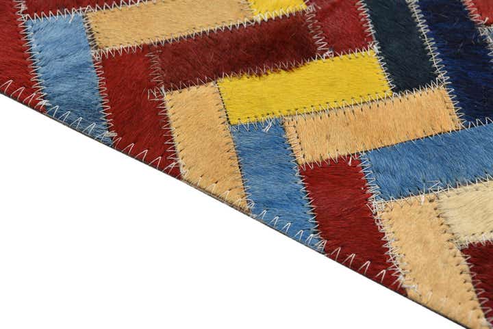 5' x 8' Cowhide Rug