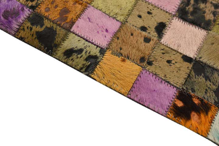 5' 4 x 8' Cowhide Rug