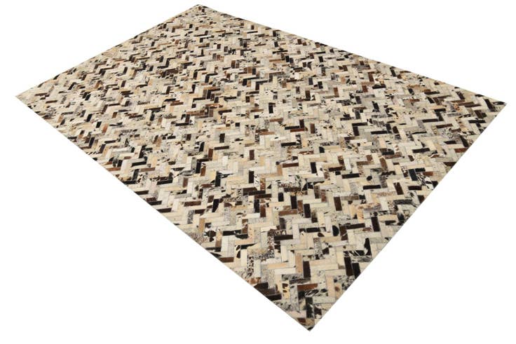 Detail image of 5' x 7' 9 Cowhide Rug