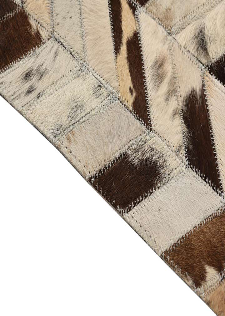 5' 2 x 8' Cowhide Rug