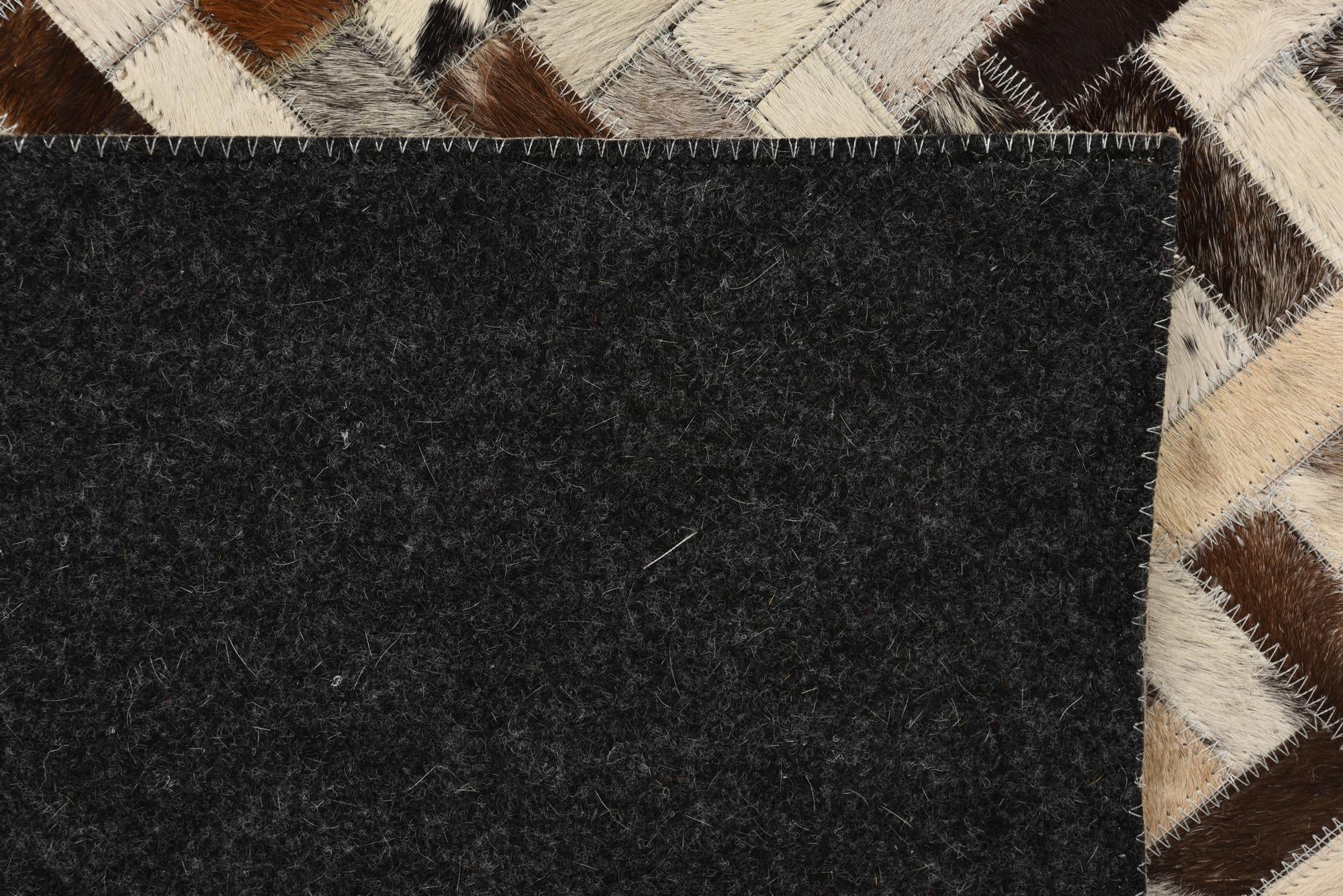 5' 3 x 8' Cowhide Rug