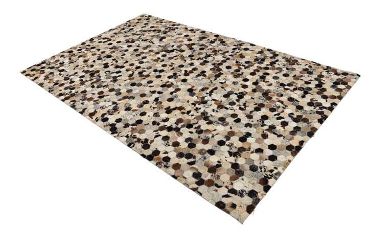 5' 1 x 8' Cowhide Rug