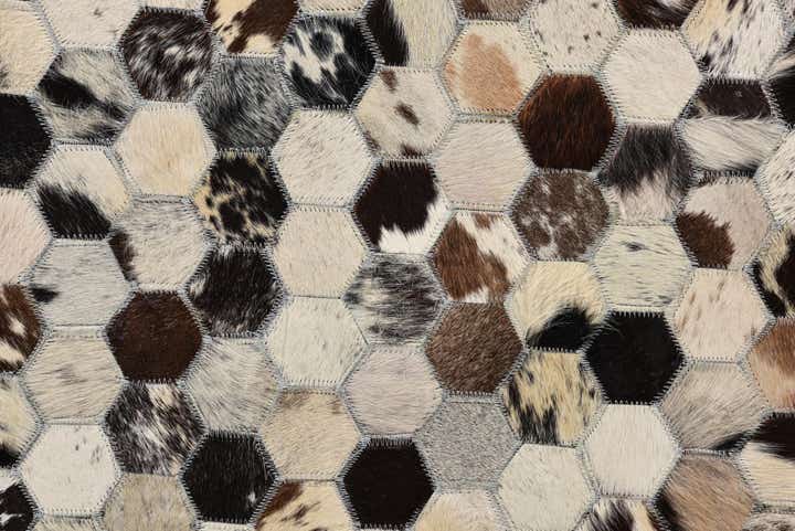 5' 2 x 8' Cowhide Rug