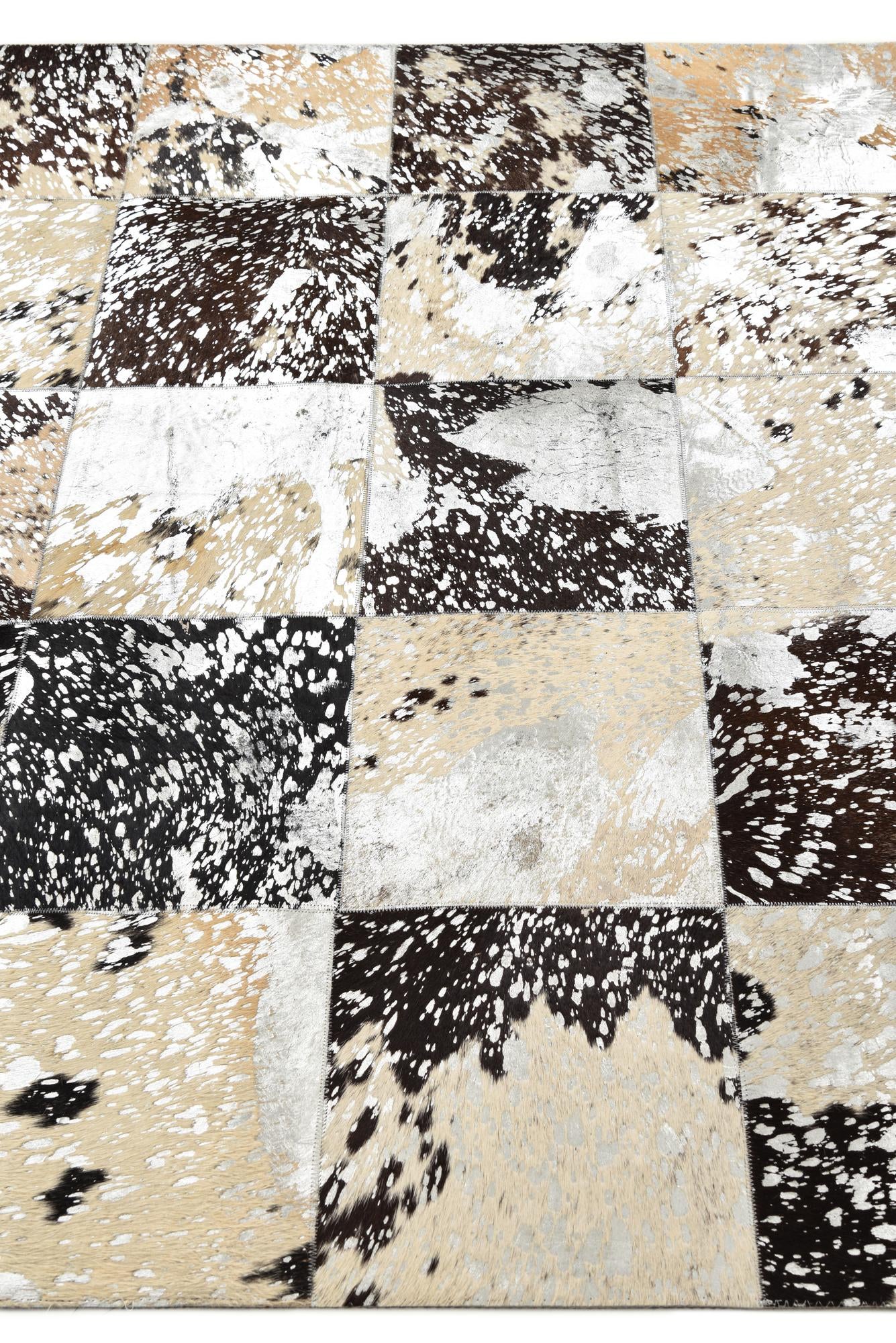 5' 1 x 8' Cowhide Rug