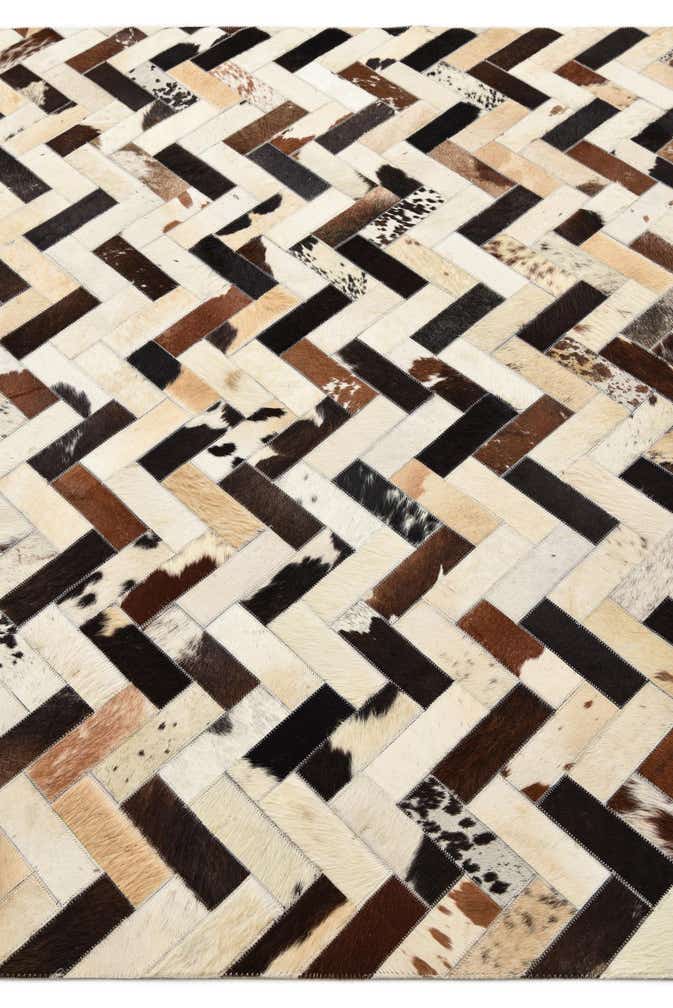 5' 3 x 7' 7 Cowhide Rug